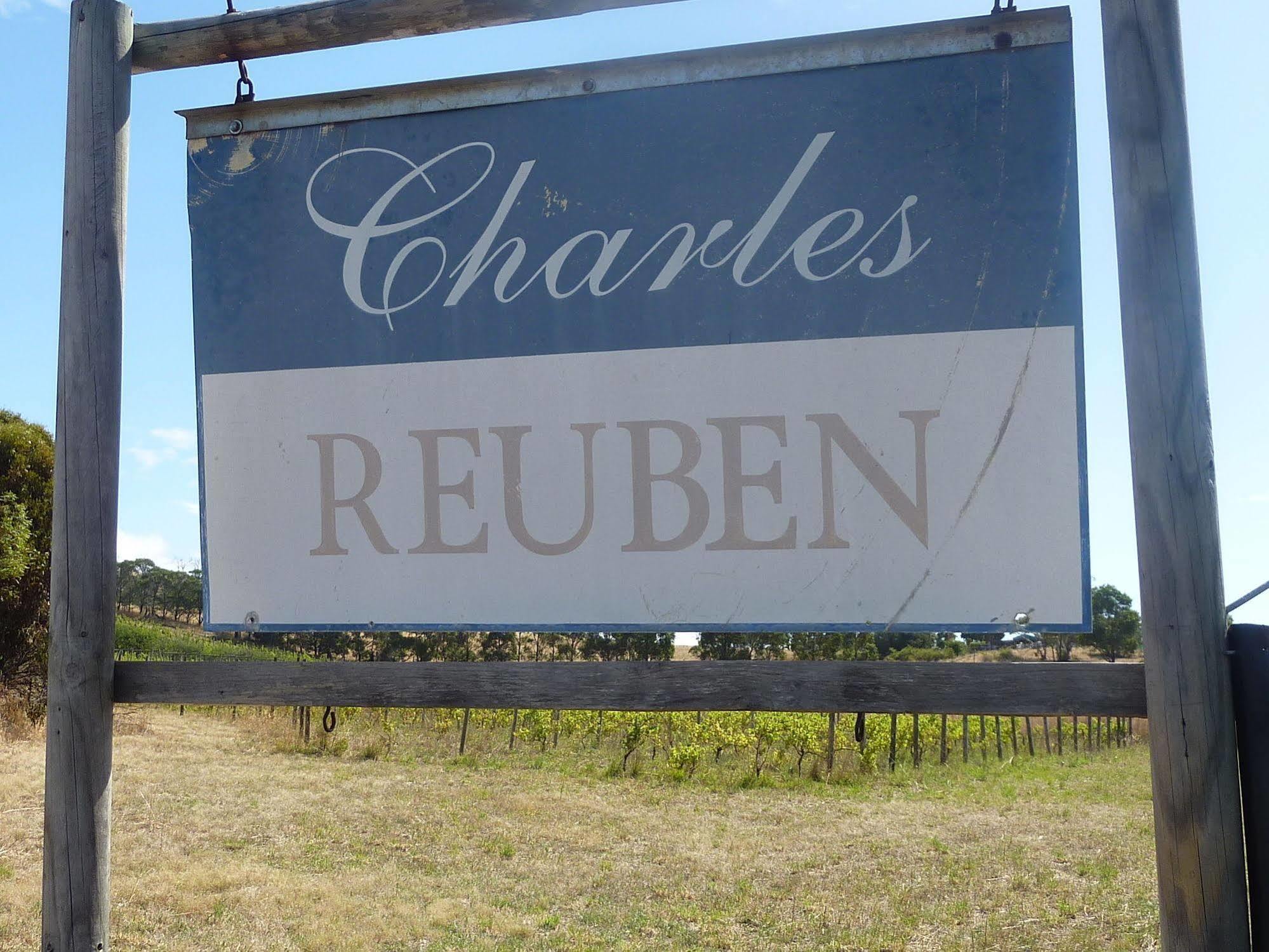 Гостевой дом Charles Reuben Estate Хобарт Экстерьер фото